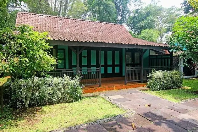 Family Villa (Ambar)