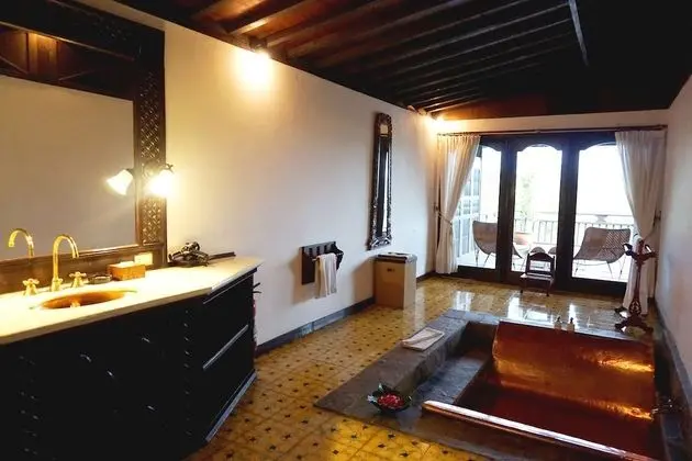 Family Villa (Ambar)