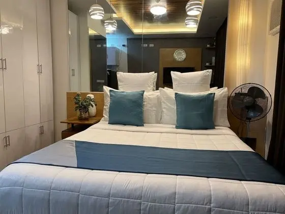 Deluxe Stüdyo, 1 Büyük (Queen) Boy Yatak