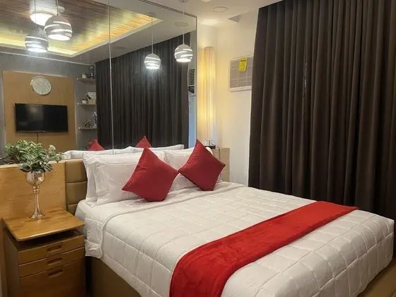 Deluxe Stüdyo, 1 Büyük (Queen) Boy Yatak