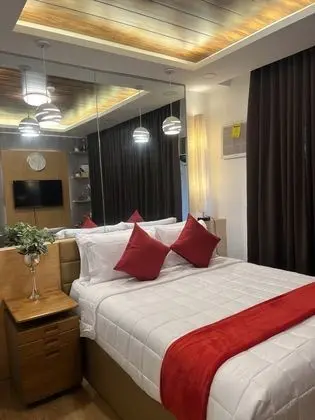 Deluxe Stüdyo, 1 Büyük (Queen) Boy Yatak