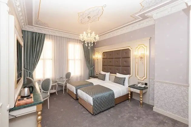 Deluxe Triple Room