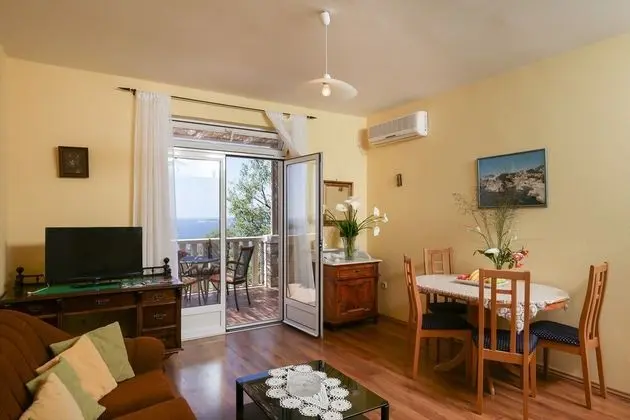 Apart Daire, 1 Yatak Odası, Balkon, Deniz Manzaralı (Villa Meskal A1)