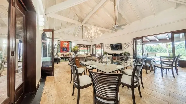 Villa, Sigara İçilebilir