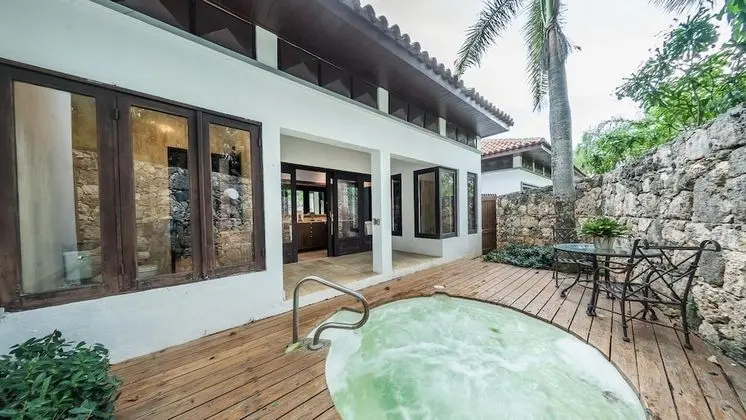 Villa, Sigara İçilebilir