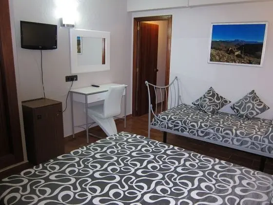 Standard Üç Kişilik Oda, Balkon