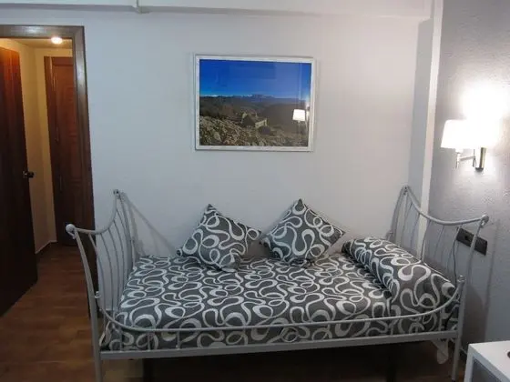 Standard Üç Kişilik Oda, Balkon