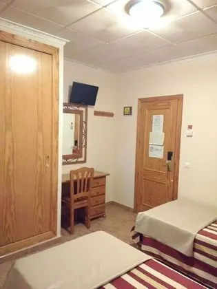 Tek Büyük Yataklı Oda