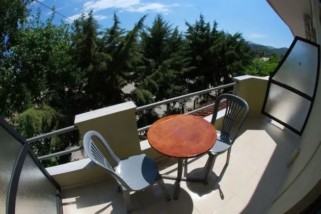 Tek Büyük veya İki Ayrı Yataklı Oda