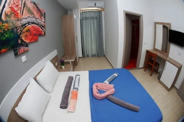 Tek Büyük veya İki Ayrı Yataklı Oda