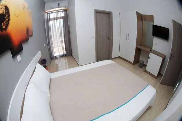 Tek Büyük veya İki Ayrı Yataklı Oda