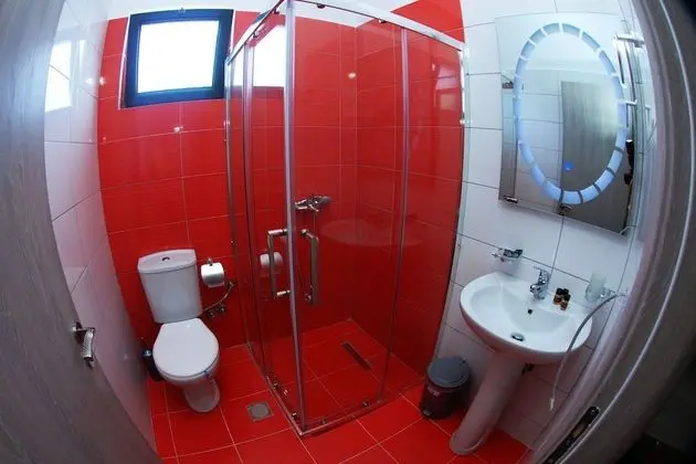 Tek Büyük veya İki Ayrı Yataklı Oda