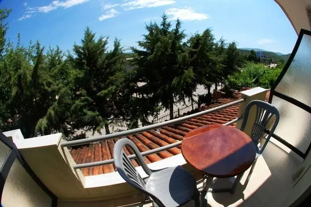 Tek Büyük veya İki Ayrı Yataklı Oda