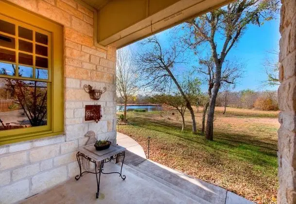 Ev (Mesquite Creek Farmhouse)