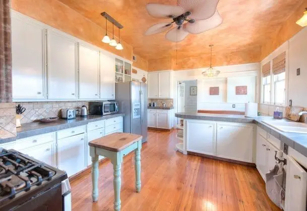 Ev (Mesquite Creek Farmhouse)