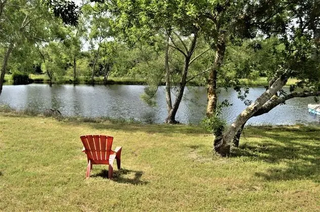 Ev (Mesquite Creek Farmhouse)