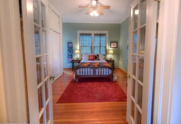 Ev (Mesquite Creek Farmhouse)