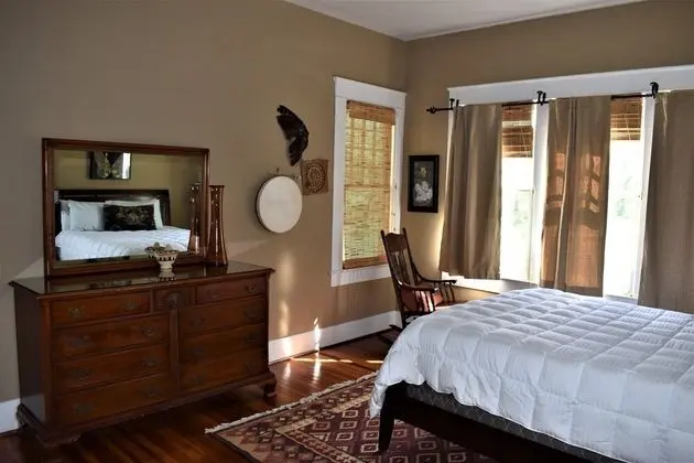 Ev (Mesquite Creek Farmhouse)