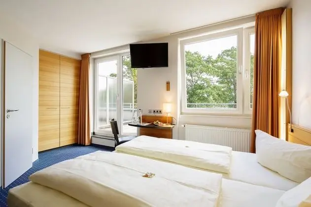 Standard Tek Büyük veya İki Ayrı Yataklı Oda, Balkon