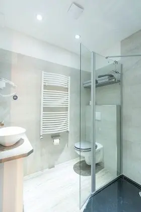 Apart Daire, Özel Banyo, Bahçe Manzaralı (Zimmer 202)