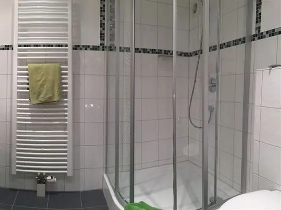 Tek Büyük Yataklı Oda, Özel Banyo (Doppel getrennte Betten)