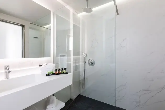 Superior Tek Büyük Yataklı Oda, Balkon, Deniz Manzaralı