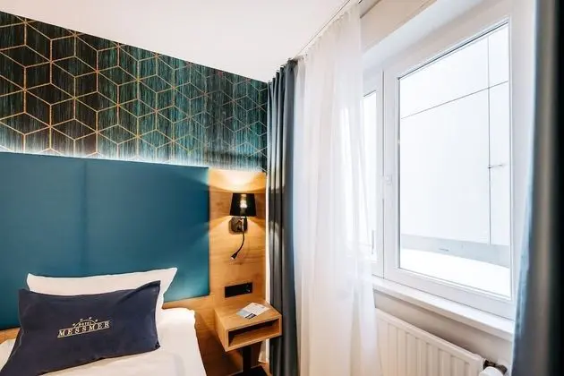 Basic Tek Büyük Yataklı Oda