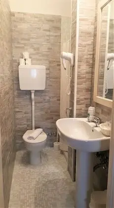 Classic Tek Büyük Yataklı Oda