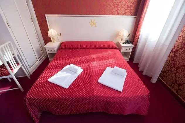 Dört Kişilik Oda (External bathroom)