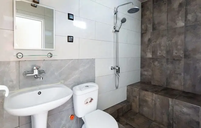 Standard Tek Büyük veya İki Ayrı Yataklı Oda