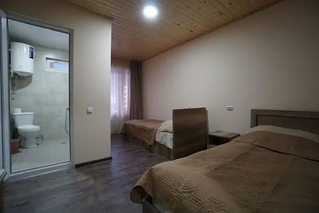 Basic Tek Büyük veya İki Ayrı Yataklı Oda