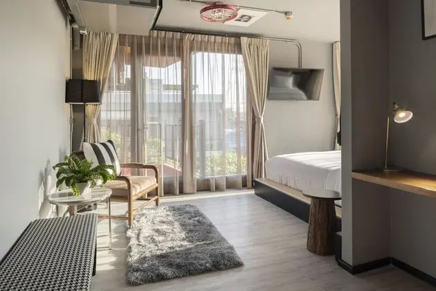 Deluxe Tek Büyük Yataklı Oda