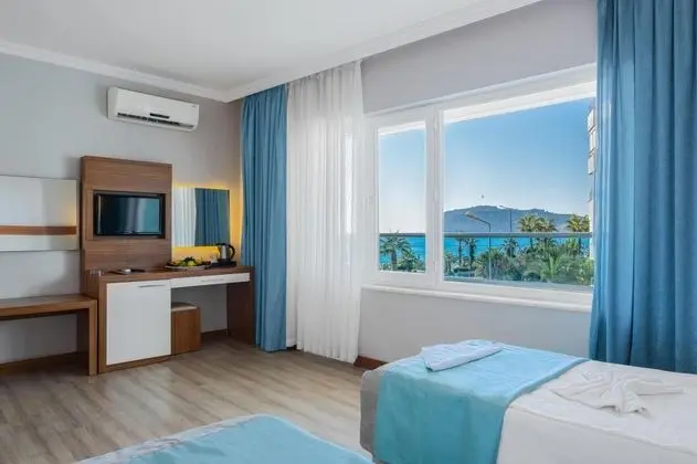 Standart Oda, Deniz Manzaralı, Balkonlu