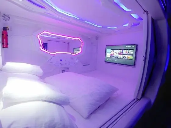 Double Space Pod (Queen Bed) in Mixed Dormitory Room