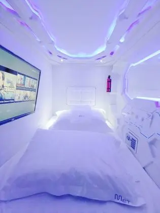 Single Space Pod ( Single Bed) in Mixed Dormitory Room