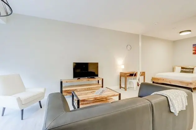 Çatı Katı (Loft), 1 Büyük (Queen) Boy Yatak, Sigara İçilmez