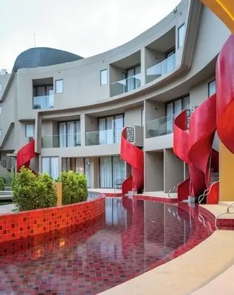 Executive Oda, 3 Yatak Odası, Sigara İçilmez, Havuz Manzaralı