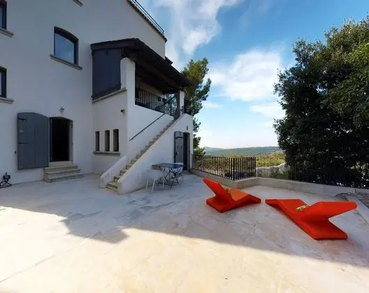 Design Kır Evi, Sıcak Su Havuzu, Havuz Manzaralı (Le Flat avec terrasse )