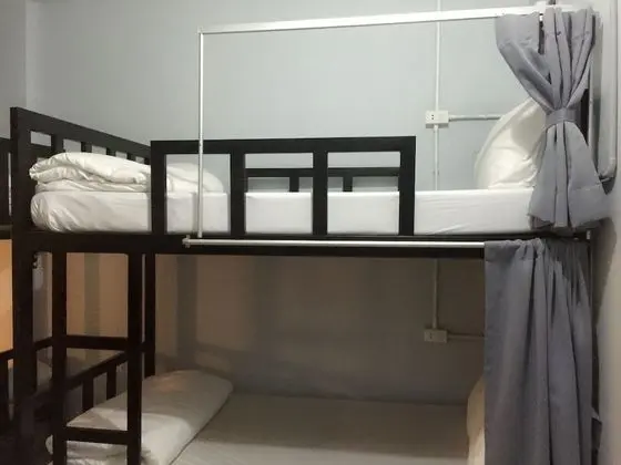 Ortak Ranzalı Oda, Karma Ranzalı Oda, Ortak Banyo (4-Bed Mixed Dorm)