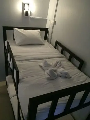 Ortak Ranzalı Oda, Karma Ranzalı Oda, Ortak Banyo (4-Bed Mixed Dorm)