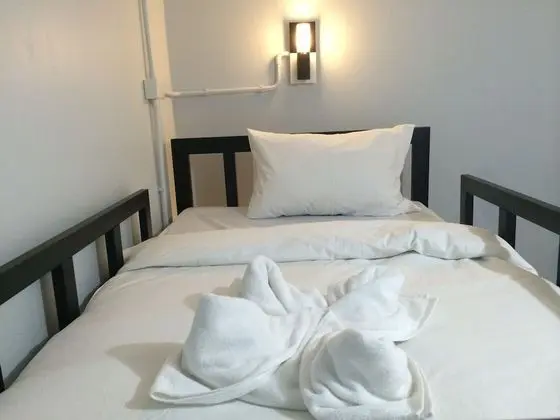 Ortak Ranzalı Oda, Karma Ranzalı Oda, Ortak Banyo (4-Bed Mixed Dorm)