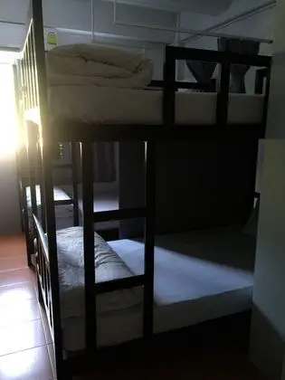 Ortak Ranzalı Oda, Karma Ranzalı Oda, Ortak Banyo (8-Bed Mixed Dorm)