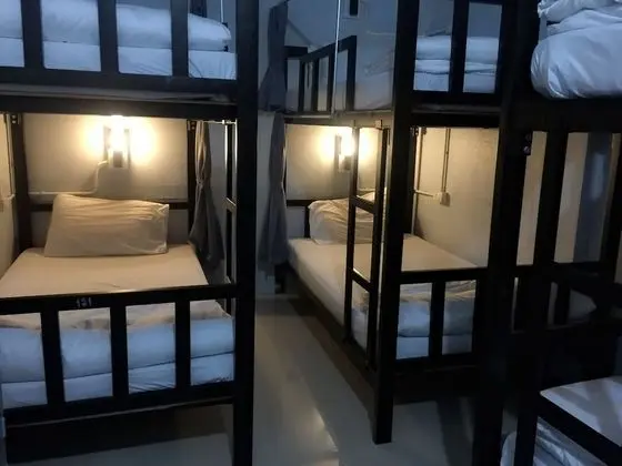 Ortak Ranzalı Oda, Karma Ranzalı Oda, Ortak Banyo (8-Bed Mixed Dorm)