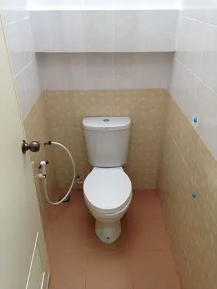 Ortak Ranzalı Oda, Karma Ranzalı Oda, Ortak Banyo (8-Bed Mixed Dorm)