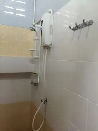 Ortak Ranzalı Oda, Karma Ranzalı Oda, Ortak Banyo (8-Bed Mixed Dorm)