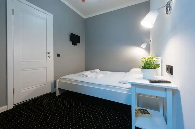Basic Double Room without Window