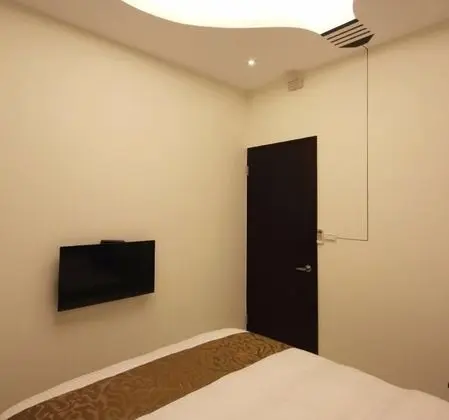 Tek Büyük Yataklı Oda, Ortak Banyo (B101)