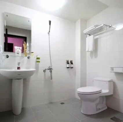 Tek Büyük Yataklı Oda, Ortak Banyo (B101)