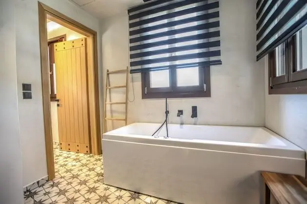 Premium Süit, 1 En Büyük (King) Boy Yatak ve Çekyat, Sıcak Su Havuzu, Zemin Kat