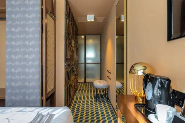 Standard Tek Büyük Yataklı Oda